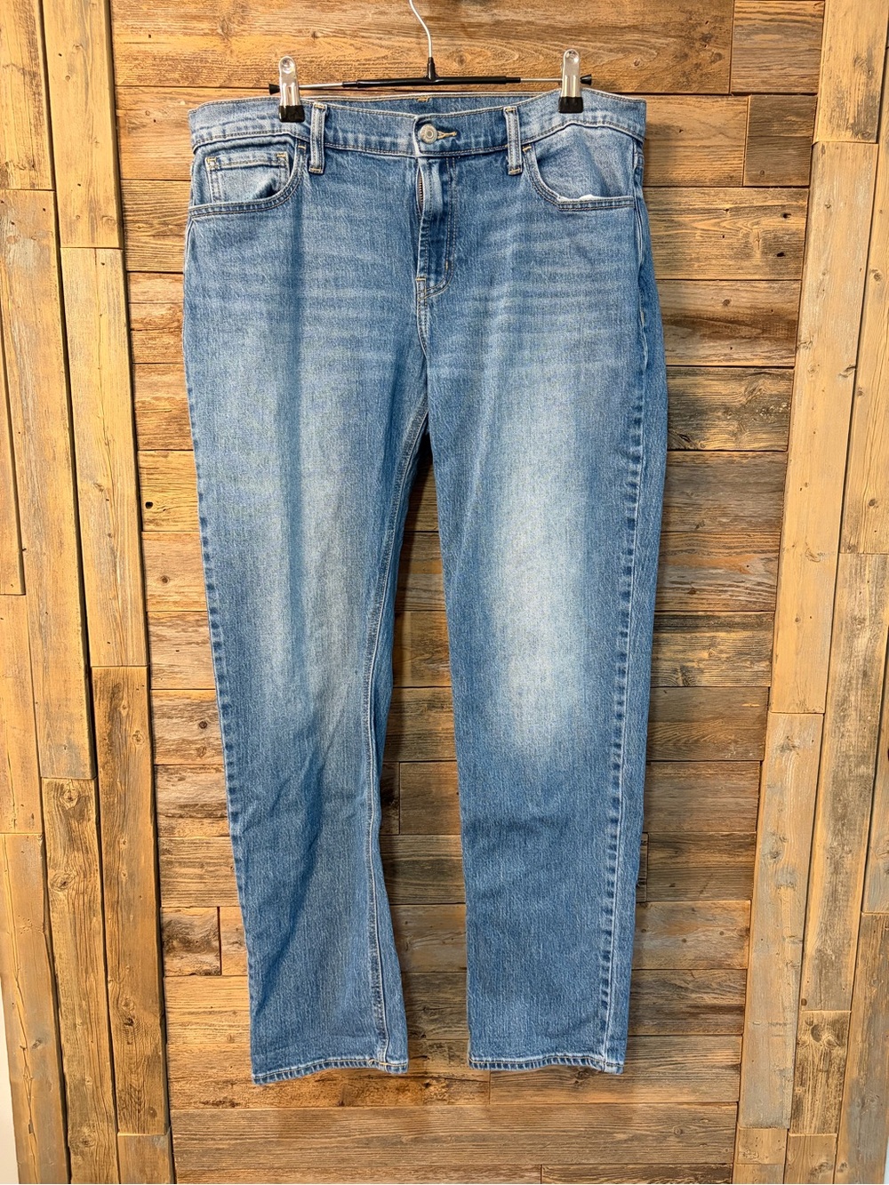 Old Navy medium blue women’s mid rise boyfriend jeans* - size 10